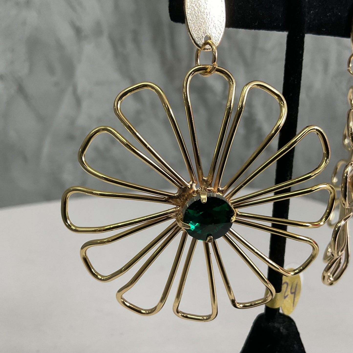 Aretes