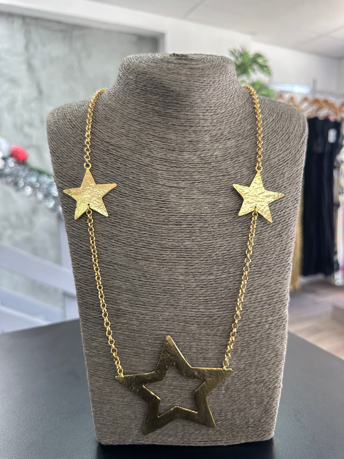 COLLAR DE ESTRELLAS GOLD