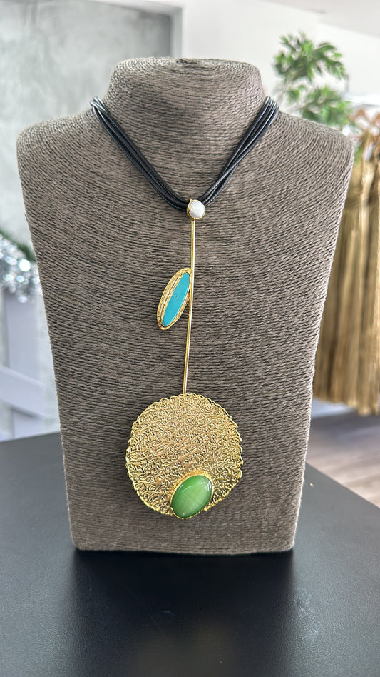 COLLAR DE CUERO
