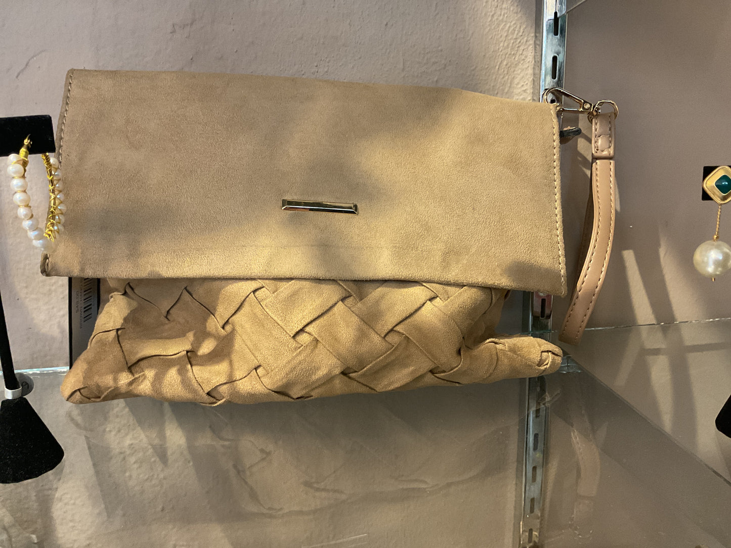 HAND BAG