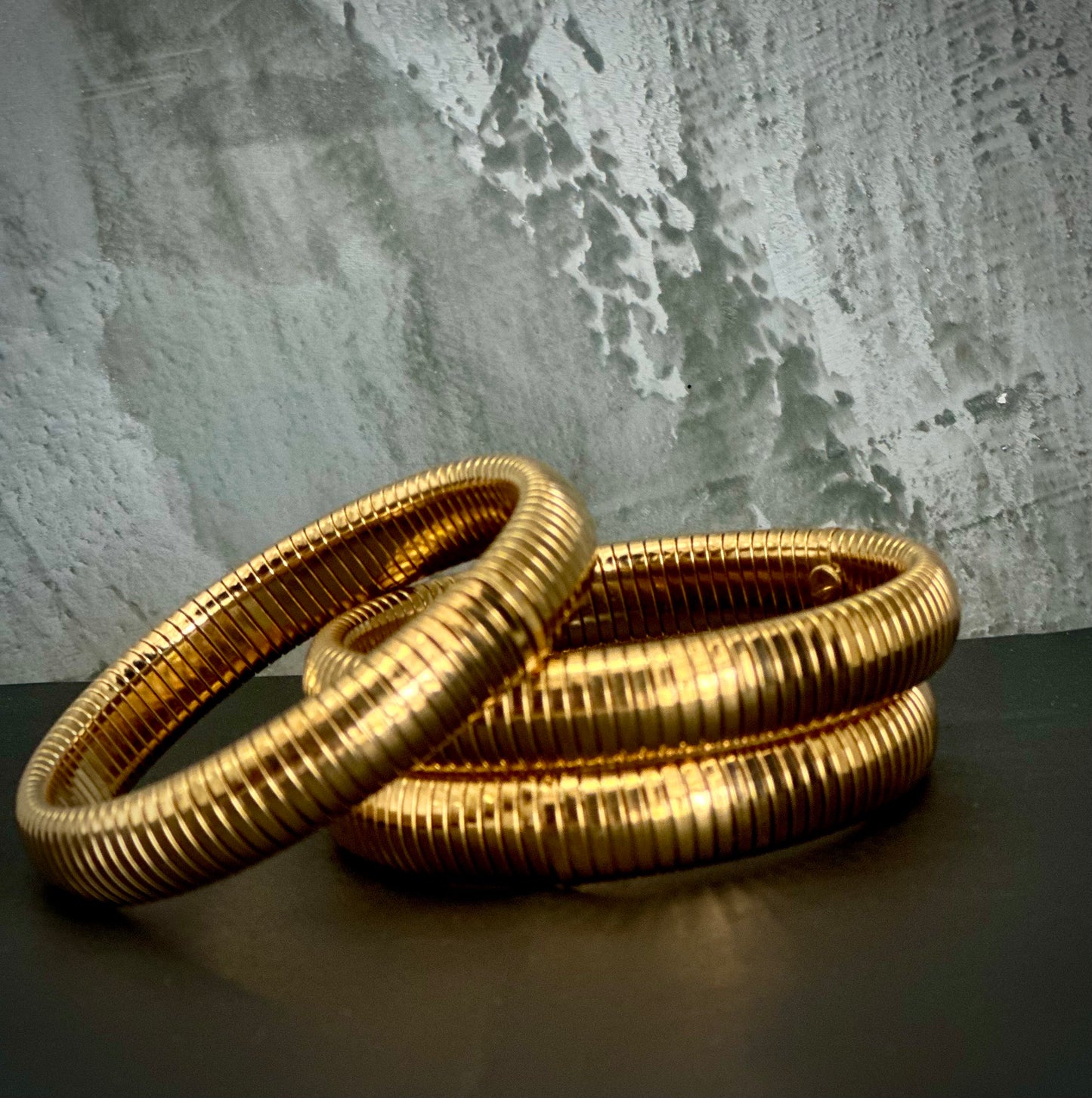Solid gold bracelet
