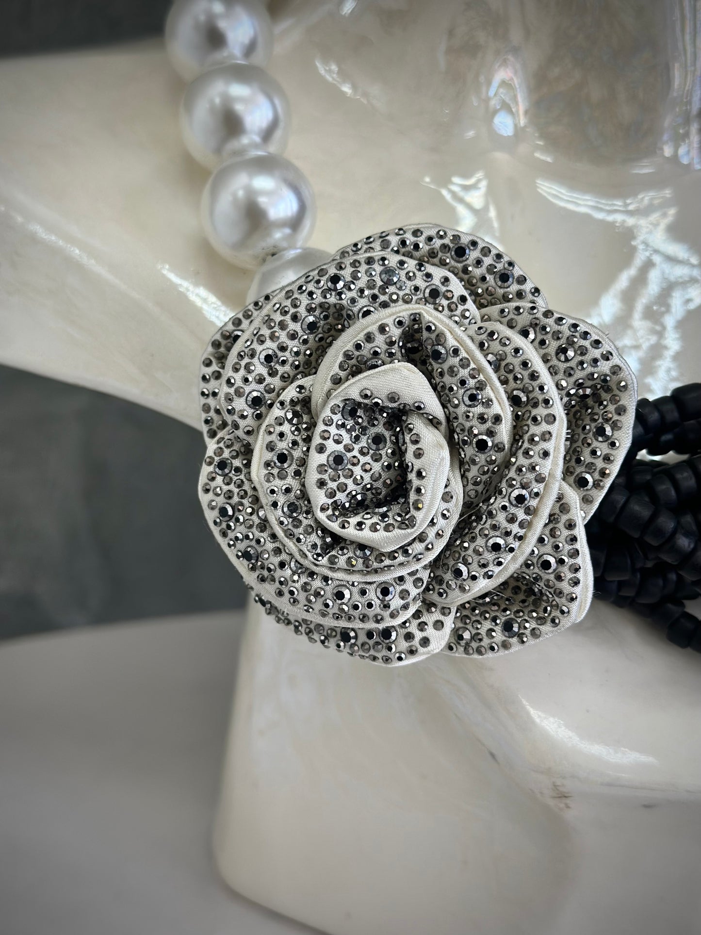 Chic TWO TONE NECKLACES